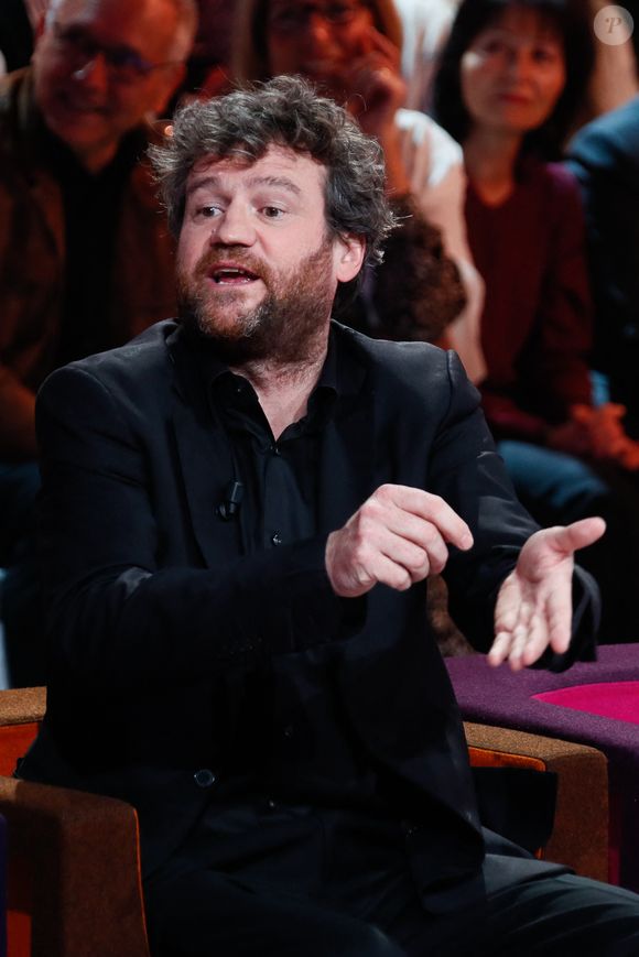 Exclusif - Olivier de Benoist lors de l'enregistrement de l'émission "Famille je vous aime" présentée par M. Drucker et qui sera diffusée le 13 juin 2025 sur France 3, aux Studios rive gauche à Paris, France, le 15 avril 2025. © Clovis-Gaffiot/Bestimage