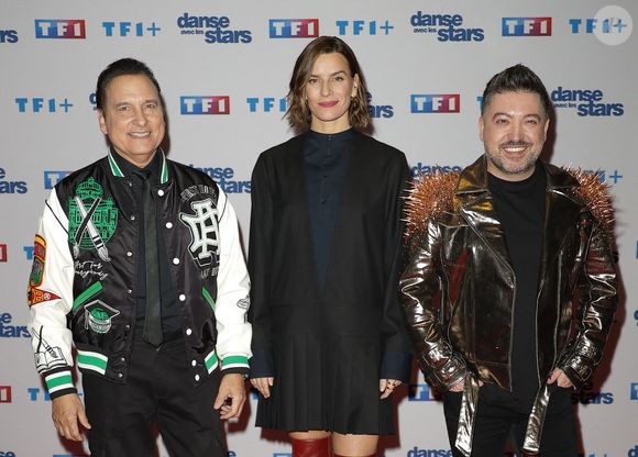 Coup d'envoi de Danse avec les stars le vendredi 23 janvier !

Jean-Marc Généreux, Fauve Hautot et Chris Marques - Photocall de lancement de la saison 2026 de "Danse avec les stars" (DALS) au siège de TF1 à Boulogne-Billancourt le 18 décembre 2025. © Coadic Guirec/Bestimage