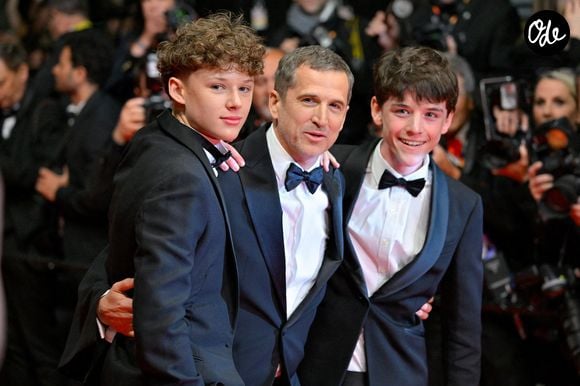Marcel Canet et Guillaume Canet sortent de la projection du film « Karma » lors du 79e Festival de Cannes, à Cannes, en France, le 15 mai 2026. Photo de Julien Reynaud/APS-Medias/ABACAPRESS.COM