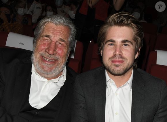 Jean-Pierre Castaldi et son fils Giovanni Castaldi lors de la cérémonie de clôture et remise de prix du Festival du film Francophone d'Angoulême, le 2 septembre 2020.

Photo : Coadic Guirec / Bestimage