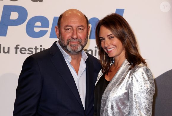 Une procédure judiciaire a opposé le couple aux professionnels du chantier pour escroquerie présumée.

Kad Merad et sa femme Julia Vignali - Photocall de la cérémonie d'ouverture du 17ème Festival Lumière à la Halle Tony Garnier à Lyon, le 11 octobre 2025.
© Dominique Jacovides / Bestimage