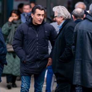 Albert Kassabi (Les Forbans) et Alain Turban aux obsèques du chanteur Herbert Léonard au crématorium de Saint-Fargeau-Ponthierry, France, le 12 mars 2025. © Bestimage