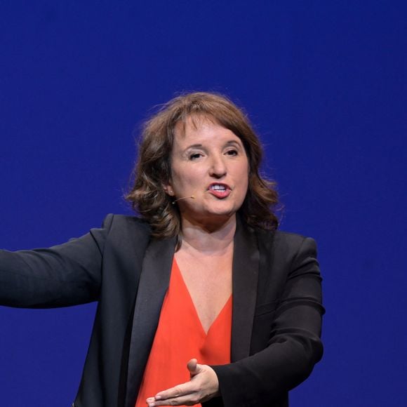 Anne Roumanoff lors de la soirée de remise des prix Dapat 2025 au Théâtre du Rond Point à Paris le 24 mars 2025.
© Rachid Bellak / Bestimage
