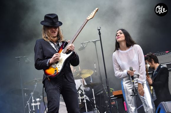 Ginger Romàn mène une carrière d'actrice. Simone Ringer est devenue graphiste et chanteuse. Et Raoul Chichin est un guitariste émérite. Simone et Raoul ont d'ailleurs marché dans les pas de leurs célèbres parents en fondant ensemble le groupe Minuit.

Concert du groupe Minuit avec les enfants de Catherine Ringer et Fred Chichin, Simone et Raoul (Simone Ringer, Joseph Delmas, Raoul Chichin, Tanguy Truhe, Clément Aubert) lors du festival "We Love Green" dans une clairière du bois de Vincennes le 4 Juin 2016. © Lionel Urman / Bestimage