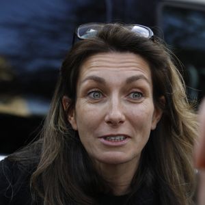 Anne-Claire Coudray- Sorties des obsèques de Jean-Pierre Pernaut en la Basilique Sainte-Clotilde à Paris, France, le 9 mars 2022. © Denis Guignebourg/BestImage