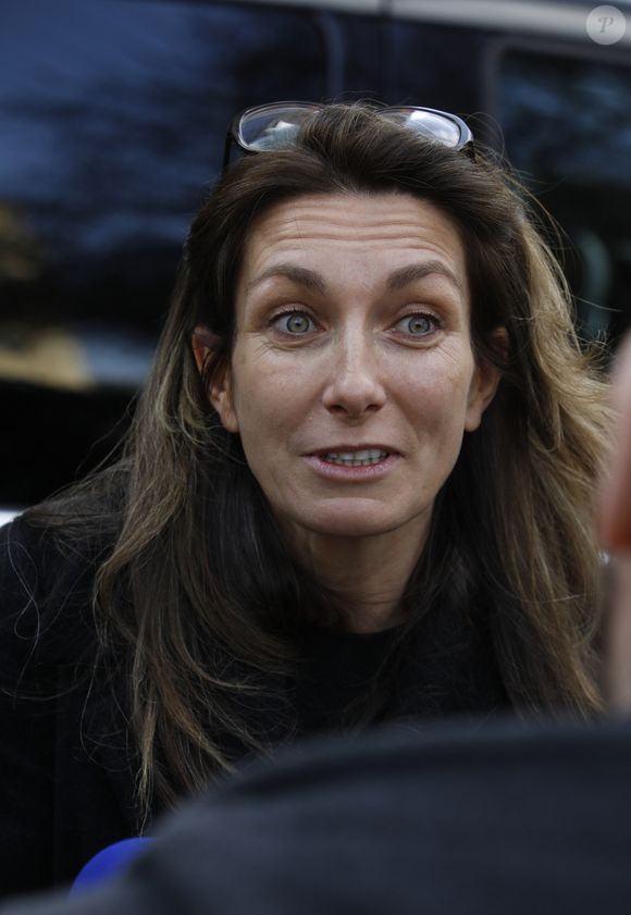 Anne-Claire Coudray- Sorties des obsèques de Jean-Pierre Pernaut en la Basilique Sainte-Clotilde à Paris, France, le 9 mars 2022. © Denis Guignebourg/BestImage