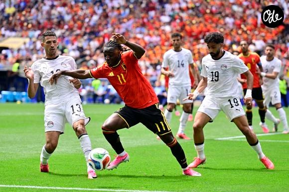 L'attaquant de Manchester City a remercié son équipe pour son soutien et a annoncé qu'il rejoignait le camp de base ce mardi pour préparer le match décisif de vendredi contre la Nouvelle-Zélande.

SEATTLE, ÉTATS-UNIS - 15 JUIN : L'attaquant belge Doku Jeremy, photographié lors du match du groupe G de la Coupe du monde de la FIFA 2026 opposant la Belgique à l'Égypte au stade Lumen Field, le 15 juin 2026 à Seattle, aux États-Unis, 15/06/2026
Photo News/Psnewz/Bestimage