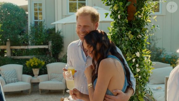 Le duc et la duchesse de Sussex ont fondé une famille ensemble

Meghan Markle et le prince Harry dans l'émission de la duchesse de Sussex mise en ligne sur Netflix le 1er mai 2025.  
Crédit : Netflix/JLPPA / Bestimage