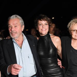 Michel Bouquet, Alain Delon, Anne Le Nen avec sa compagne Muriel Robin et Line Renaud - Avant-première du film "Des gens bien" au cinéma Gaumont-Opéra à Paris le 2 avril 2019. © Coadic Guirec/Bestimage
