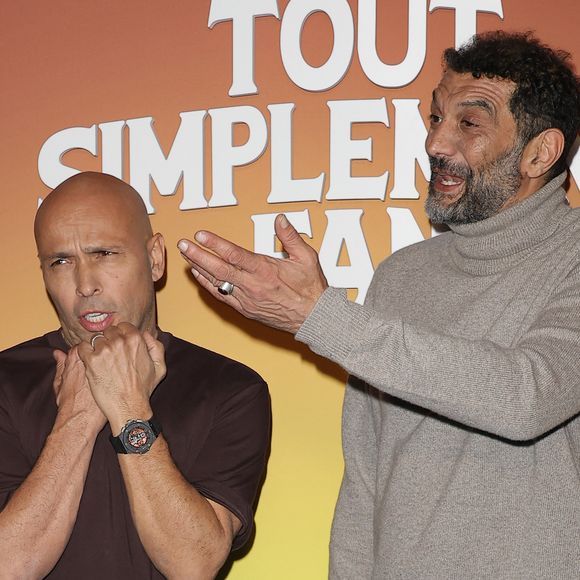 Eric Judor et Ramzy Bedia - Photocall de l'avant-première de la série "Tout Simplement Fan" sur Prime Vidéo à La Scala à Paris le 17 février 2026. © Coadic Guirec/bestimage