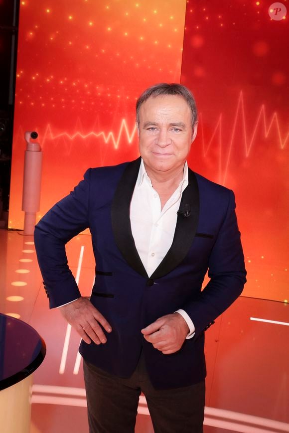 Exclusif - Fabien Lecoeuvre, sur le plateau du "Prime des Vérités" présenté par C.Hanouna, et diffusé en direct sur W9, Paris, France, le 14 janvier 2026. © Jack Tribeca / Bestimage