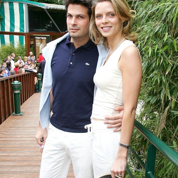 "J’ai dû rentrer en urgence en France pour assurer la continuité du concours, en laissant derrière moi mon fils âgé de quelques semaines et Camille"

L'ancienne Miss France Sylvie Tellier et son petit ami Camille assistent à la finale masculine de Roland Garros entre l'Espagnol Rafael Nadal et l'Argentin Mariano Puerta à Paris, France, le 5 juin 2005. Photo Gorassini-Zabulon/ABACA.