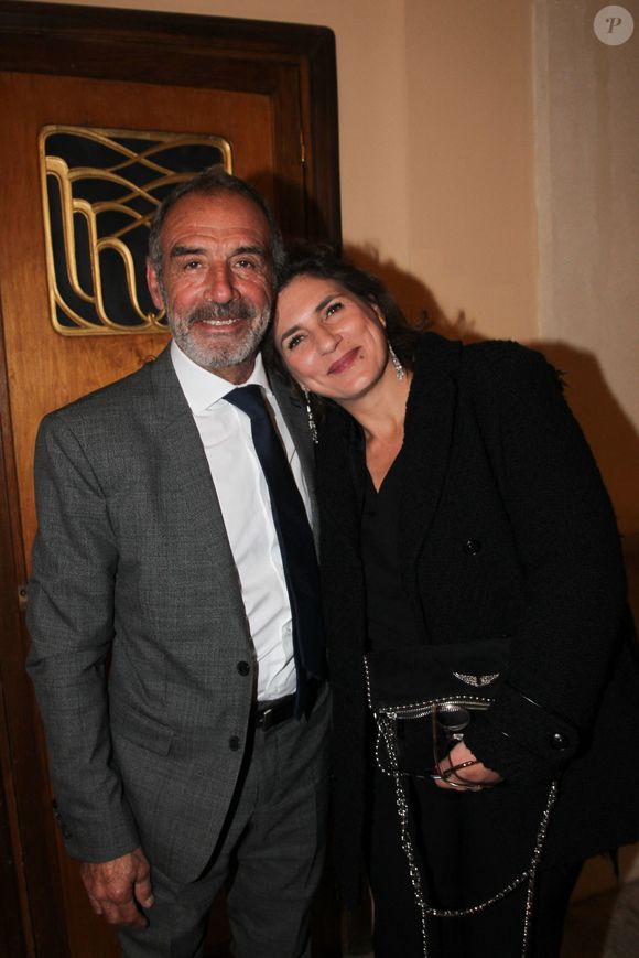 Emmanuelle Galabru et son compagnon Christian Cartier -  31ème Gala de l’Espoir donné au profit de la recherche contre le cancer au théâtre des Champs-Elysée à Paris le 14 octobre 2025. © Philippe Baldini/Bestimage