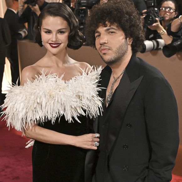 Selena Gomez et son mari Benny Blanco au photocall de la cérémonie des 83ème Golden Globes Awards à l'hôtel The Beverly Hilton de Los Angeles, Californie, Etats-Unis, le 11 janvier 2026. © Starbuck-Skupin/Action Press/Bestimage