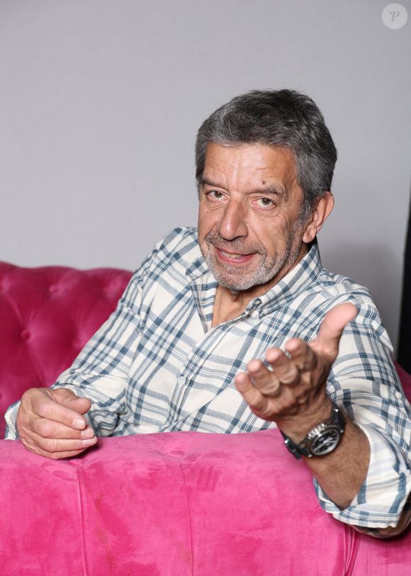 Quels sont-ils ? Eh bien, en premier lieu : l'alimentation, encore elle. 


Exclusif - Michel Cymes - 15ème édition de l'événement caritatif "Glisse en coeur" au Grand Bornand, au profit de l'association "Alpysia" (Alliance Paralysie cérébrale des Alpes). Le 22 mars 2024
© Denis Guignebourg / Bestimage