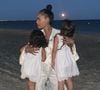 "Quel honneur, quelle joie, quelle fierté. C'est une dinguerie, ce film est une pépite. Je suis comme une folle (...) MA FRERE … tellement pas juste un film , c’est un carrefour de vies"
Amel Bent avec ses filles Sofia et Hana, le 4 août 2020 Instagram