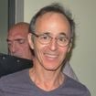 Avant de poser ses valises à Londres et Marseille, Jean-Jacques Goldman vivait dans un simple pavillon en banlieue parisienne