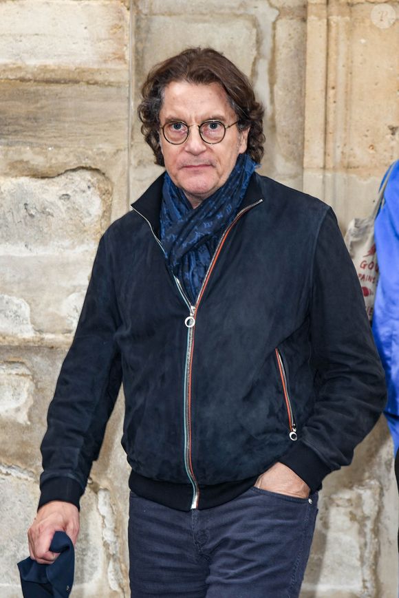 Francis Cabrel - Obsèques de Dick Rivers en l’église Saint-Pierre de Montmartre à Paris le 2 mai 2019. © COADIC GUIREC / BESTIMAGE