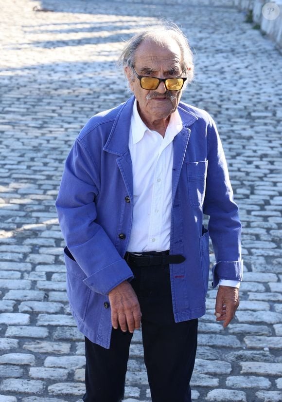 Gérard Hernandez lors du photocall de la série "Scènes de ménages" lors de la 25ème édition du Festival de la fiction de la Rochelle, France, le 13 septembre 2023. © Denis Guignebourg/BestImage