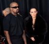 Kanye West et sa dernière épouse Bianca Censori semblent être devenus des persona no grata de certains événements mondains...
Kanye West et sa femme Bianca Censori lors de la 67ème cérémonie des Grammy Awards qui s'est tenue à la Crypto.com Arena à Los Angeles, Californie, (© Zuma Press / Bestimage)