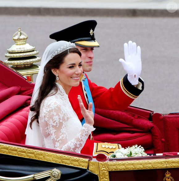 Un jour particulièrement joyeux qu'ils se remémoreront avec plaisir dans quelques jours mais pas en toute intimité

Archives - Mariage du prince William, duc de Cambridge et de Catherine Kate Middleton à Londres le 29 avril 2011 Royalportraits Europe/Bernard Rubsamen / Bestimage