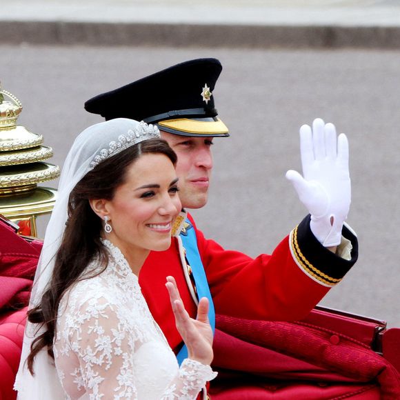 Un jour particulièrement joyeux qu'ils se remémoreront avec plaisir dans quelques jours mais pas en toute intimité

Archives - Mariage du prince William, duc de Cambridge et de Catherine Kate Middleton à Londres le 29 avril 2011 Royalportraits Europe/Bernard Rubsamen / Bestimage