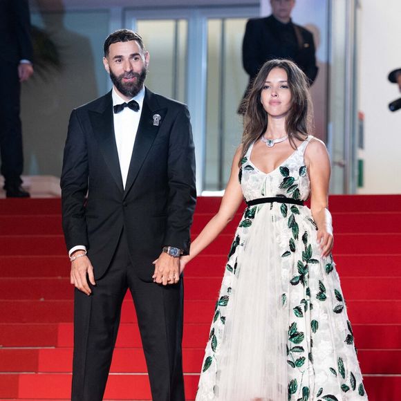 Karim Benzema et sa compagne Lyna Khoudri à la descente des marches du film « 13 jours 13 nuits » lors du 78ème Festival International du Film de Cannes. Le 23 mai 2025
© Olivier Borde/ Bestimage