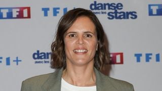 Piscine extérieure, grande baie vitrée, jardin verdoyant... : Laure Manaudou ouvre les portes de sa maison au Bassin d’Arcachon
