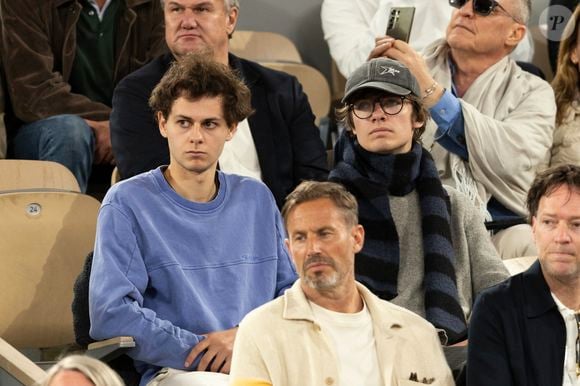 Pierre de Maere dans les tribunes lors des Internationaux de France de Tennis de Roland Garros 2025, à Paris, France, le 27 mai 2025. © Jacovides-Moreau/Bestimage