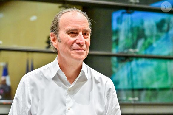 Xavier Niel, fondateur d'Iliad et de Free, actionnaire du groupe de production audiovisuelle Mediawan, lors d'une audition devant la Commission d'enquête sur la neutralité, le fonctionnement et le financement de l'audiovisuel public à l'Assemblée nationale à Paris, France, le 2 avril 2026. 

© Christian Liewig/Bestimage
