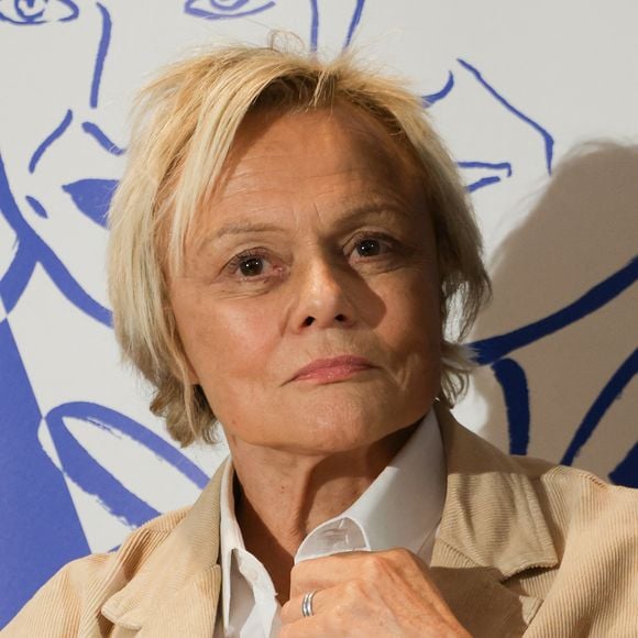 Exclusif - Muriel Robin - 7ème remise du prix "Fonds de dotation Line Renaud-Loulou Gasté" pour la recherche médicale à la Maison de la Recherche à Paris le 17 novembre 2025. © Coadic Guirec/Bestimage