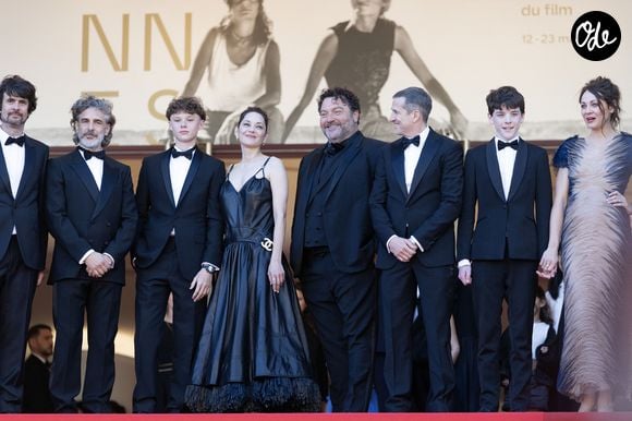 Simon Jacquet, Leonardo Sbaraglia, Marcel Canet, Marion Cotillard, Denis Ménochet, Guillaume Canet - Montée des marches du film « Karma » lors du 79ème Festival International du Film de Cannes, le 15 mai 2026. © Olivier Borde / Bestimage