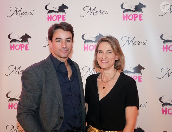 Julian Bugier, Claire Fournier lors de la soirée annuelle de gala de l'association Hope au pavillon Gabriel à Paris le 14 octobre 2025.

© Anne-Sophie Guebey / Bestimage