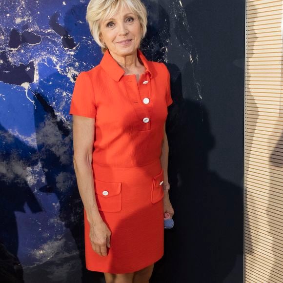 C'est tout le monde du petit écran qui est aujourd'hui en deuil, celui dont fait partie Evelyne Dhéliat. 

Evelyne Dheliat (TF1) au 19ème forum international de la météo et du climat communication sur le changement climatique dans les Médias au CNES à Paris, France, le 21 juin 2022. © Jack Tribeca/Bestimage