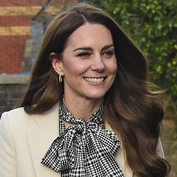 Kate Middleton a visité une usine de textile, Corgi, au Pays de Galles
Catherine (Kate) Middleton, princesse de Galles visite Corgi, un fabricant de textiles familial spécialisé dans la production de chaussettes et de tricots à Ammanford, au Pays de Galles, au Royaume-Uni. Julien Burton / Bestimage