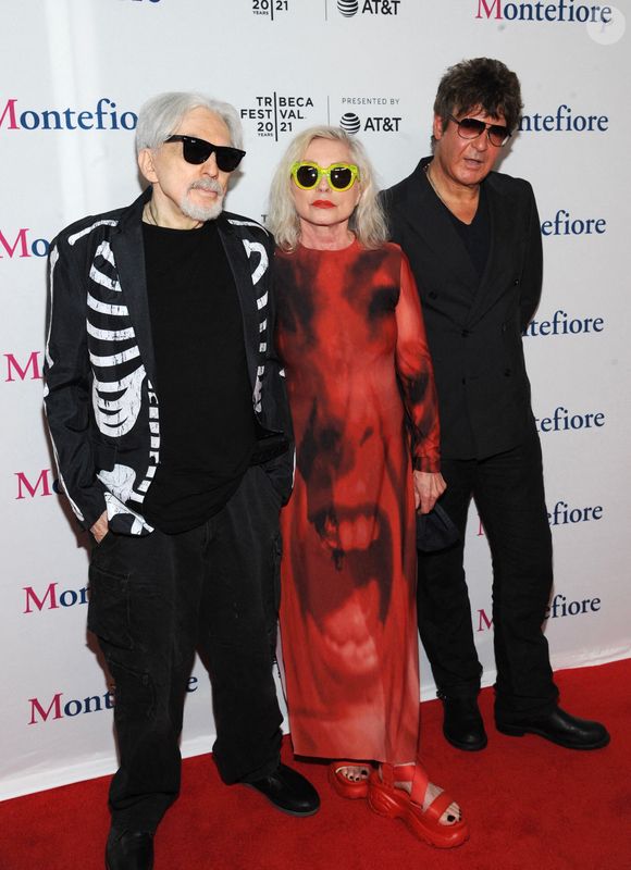 Chris Stein, Deborah Harry (Debbie Harry) et Clem Burke lors de la projection du film "Storytellers : Blondie" au Festival de Tribeca à New York. Le 15 juin 2021