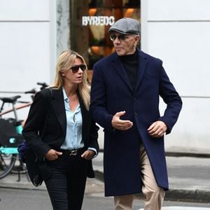 Exclusif - Sarah Poniatowski et son compagnon Roschdy Zem - Hommage à la chanteuse Dani en l'église Saint-Roch à Paris, le 1er octobre 2022.

© Bestimage