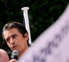 Mais il y a quelques jours, certains abonnés ont pu le retrouver grâce à son fils Théo,

Ariel Wizman
Grand rassemblement populaire contre la haine des juifs à Courbevoie le 23 Juin 2024 © Dominique Jacovides / Bestimage