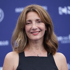 La star de la série "Scènes de ménages", Valérie Karsenti, était également présente

Valérie Karsenti - Arrivées au cinéma CGR lors de la 18ème édition du Festival du Film Francophone de Angoulême (FFA) le 27 août 2025.
© Coadic Guirec / Bestimage