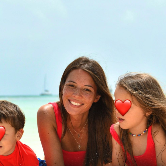 Emilie Broussouloux et ses deux enfants