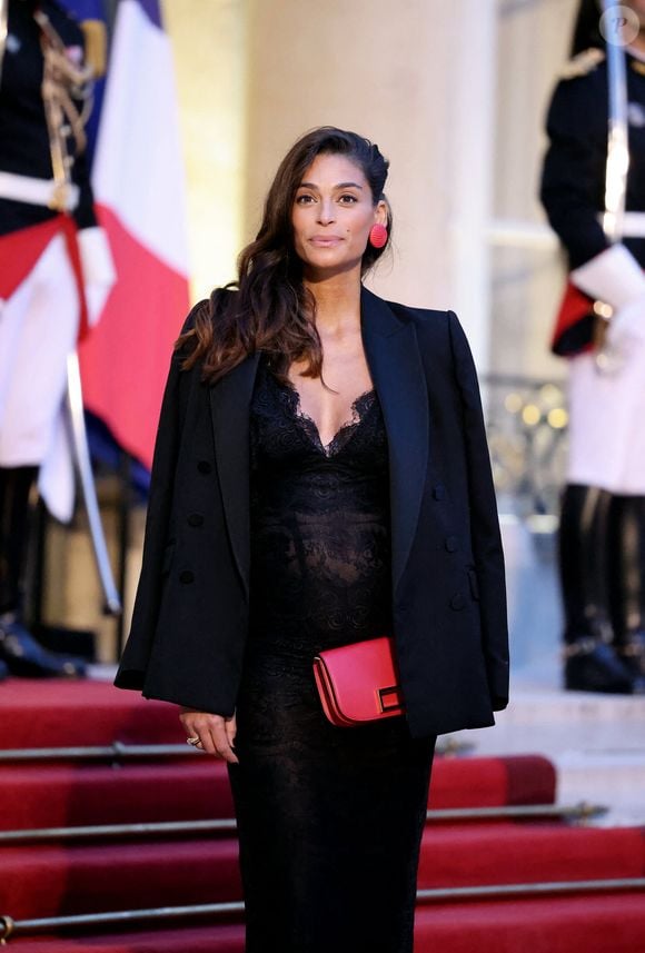 Tatiana Silva (enceinte, ancienne miss Belgique) arrivant au dîner d'état au palais de l'Elysée à Paris en l'honneur de la visite du roi et de la reine de Belgique en France le 14 octobre 2024.

© Dominique Jacovides / Bestimage