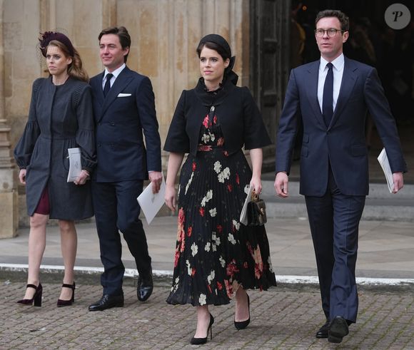 La princesse Beatrice d'York et son mari, Edoardo Mapelli Mozzi, La princesse Eugenie d'York et son mari Jack Brooksbank lors du service d'action de grâce en hommage au prince Philip, duc d'Edimbourg, à l'abbaye de Westminster à Londres, Royaume Uni, le 29 mars 2022. Le prince Philip, duc d'Edimbourg, est décédé le 9 avril 2021. © Julien Burton/Bestimage