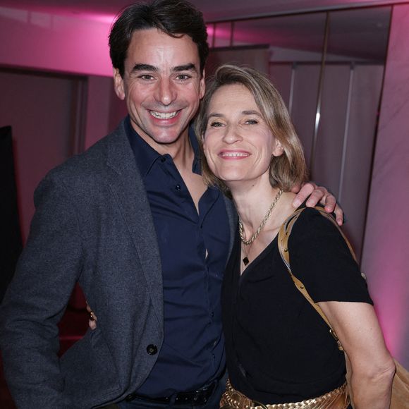 C'est à Bloomberg TV qu'il a rencontré sa future épouse

Julian Bugier et sa femme Claire Fournier assistent au Gala HOPE à Paris, France, le 14 octobre 2025. Photo par Jerome Domine/ABACAPRESS.COM