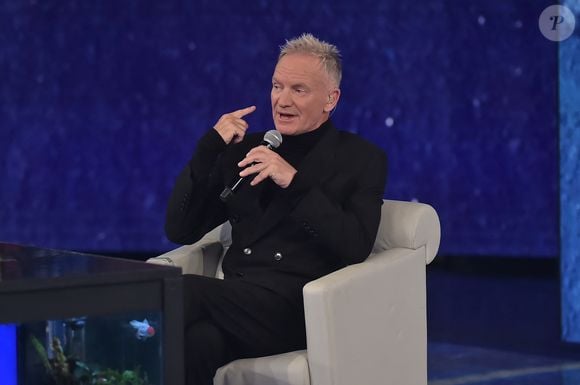 Le chanteur Sting est l'invité de l'émission Che tempo che fa à Milan le 8 décembre 2024. SGP / BESTIMAGE