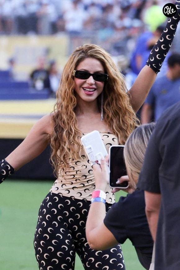 Si ces estimations n'ont pas été confirmées par l'artiste, une chose est en revanche officielle : Shakira a décidé de ne conserver aucun revenu issu de son hymne de la Coupe du monde.

Shakira célèbre la victoire de l'Espagne face à l'Argentine lors de la finale de la Coupe du monde de la FIFA, au New York New Jersey Stadium, dans le New Jersey, le 19 juillet 2026. Photo de Charles Guerin/ABACAPRESS.COM