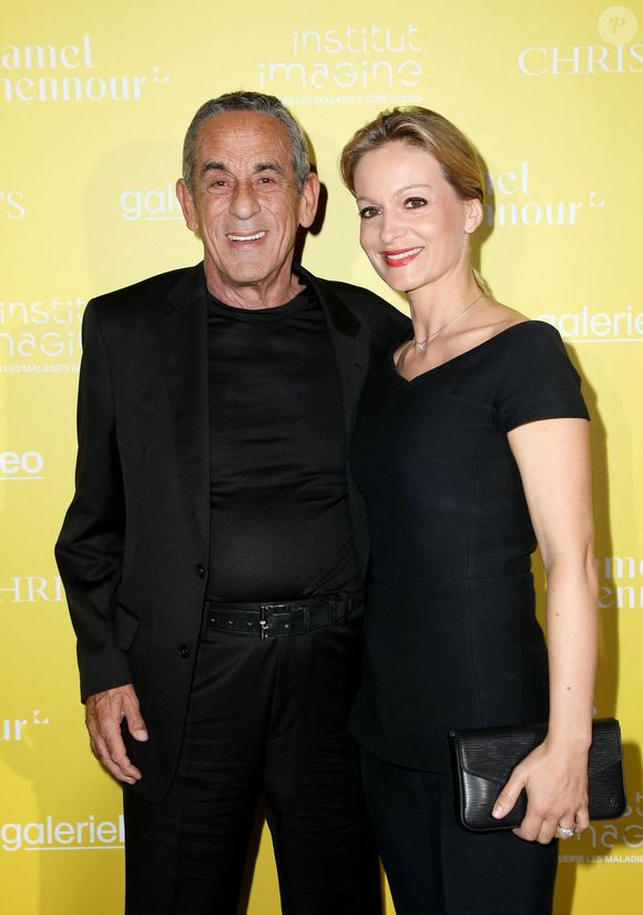Exclusif - Thierry Ardisson et sa femme Audrey Crespo-Mara - Le professeur S.Lyonnet, président de l'Institut des maladies génétiques, et le galériste K. Mennour ont organisé la 4ème édition de la soirée "Heroes for Imagine", une grande vente aux enchères d’oeuvres d'art, animée par G.Elmaleh et dirigée par Christie's, à l'institut Imagine, 24 boulevard du Montparnasse dans le 15ème arrondissement de Paris, France, le 12 septembre 2022.  © Dominique Jacovides/Bestimage