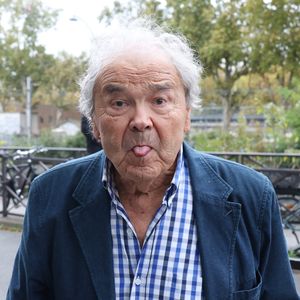 Exclusif - Pierre Perret - Arrivées lors de l'enregistrement de l'émission "Vivement Dimanche" (du 16 novembre) à Paris le 22 octobre 2025. © Bestimage