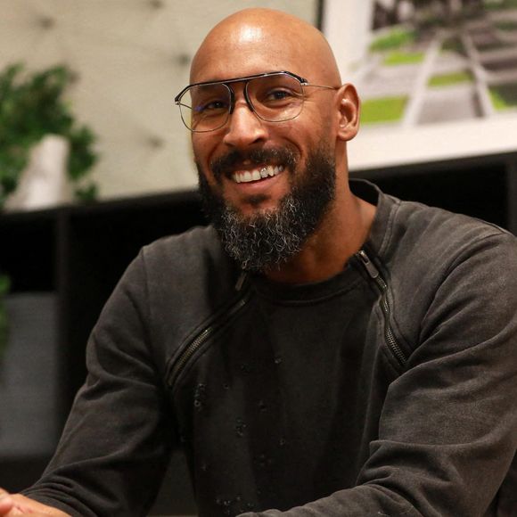 Depuis de nombreux mois, le PSG mise beaucoup sur la jeunesse. Au centre de formation, On y trouve pleins de jeune pépites, dont Kaïs, le fils de Nicolas Anelka

Nicolas Anelka (41 ans) devient le directeur sportif du FC Hyères, club de National 2 désormais présidé par Mourad Boudjellal. Rencontre à l'hôtel Mercure de Hyères. 
Bestimage
