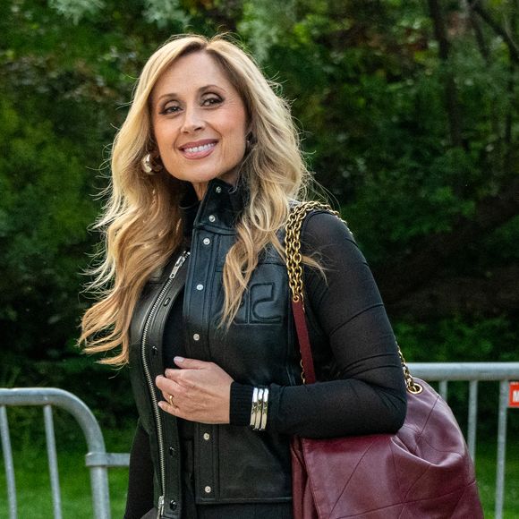 Lara Fabian - Arrivées et sorties de l'enregistrement de l'émission "Laurent Gerra , l’anniversaire évènement, la voix est libre" qui sera diffusée le 7 juin sur France 2 au théâtre Marigny à Paris, France, le 28 avril 2025. © Yehiel Chekroune/Bestimage