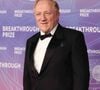 Pour Kering, cette acquisition devait notamment accélérer le développement de Creed en Chine, dans le Travel Retail et sur de nouvelles catégories comme les parfums féminins et les produits pour le corps et la maison. 

Santa Monica, Californie, 18 avril – François-Henri Pinault à la 12e cérémonie des Breakthrough Prize au Barker Hangar de Santa Monica, le 18 avril 2026. Photo Press Service / BESTIMAGE
